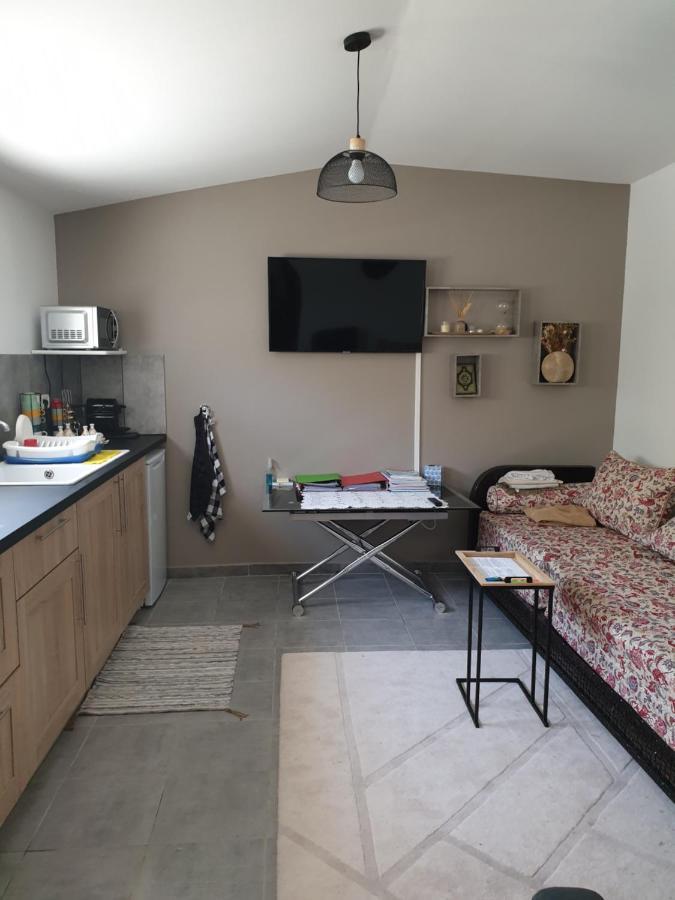 Adorable Romantique Maison D'Hote, Piscine, Wifi 4G, Proche Beziers Cers Экстерьер фото